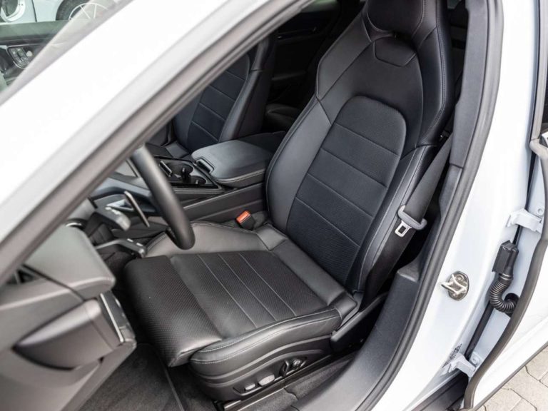 Porsche Panamera 4S E-Hybrid - photo 8