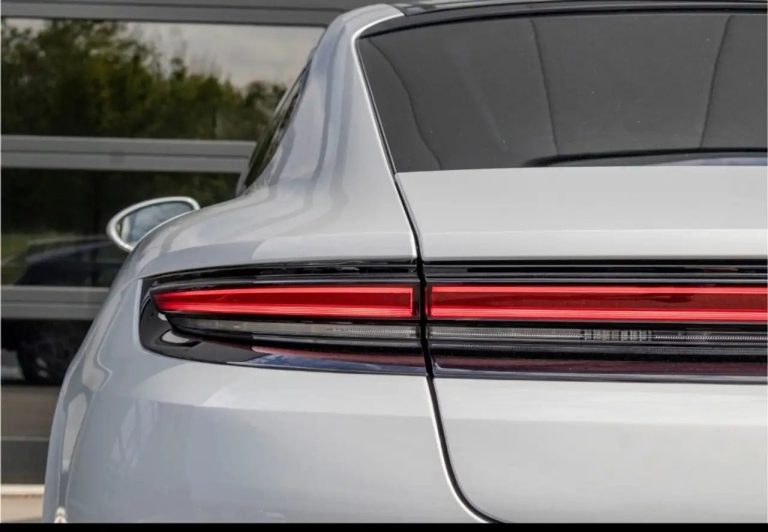 Porsche Panamera 4 E-Hybrid - photo 10