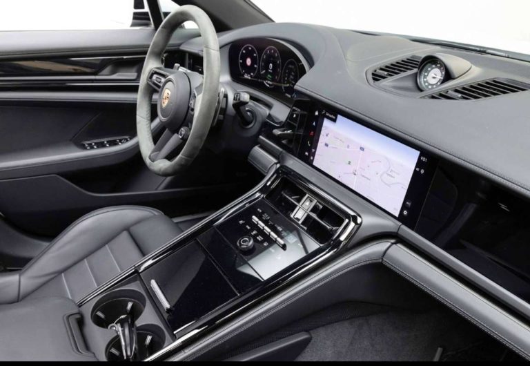 Porsche Panamera 4S E-Hybrid - photo 11