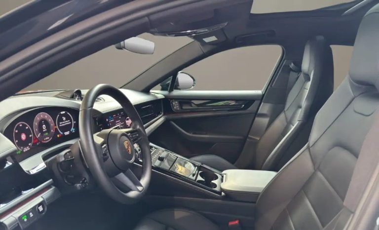 Porsche Panamera 4 E-Hybrid - photo 11