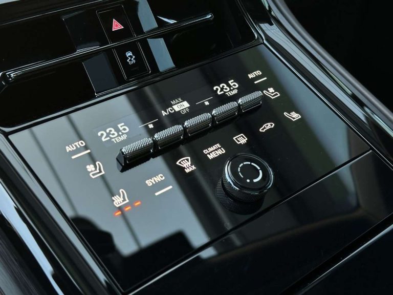 Porsche Panamera 4 E-Hybrid - photo 12
