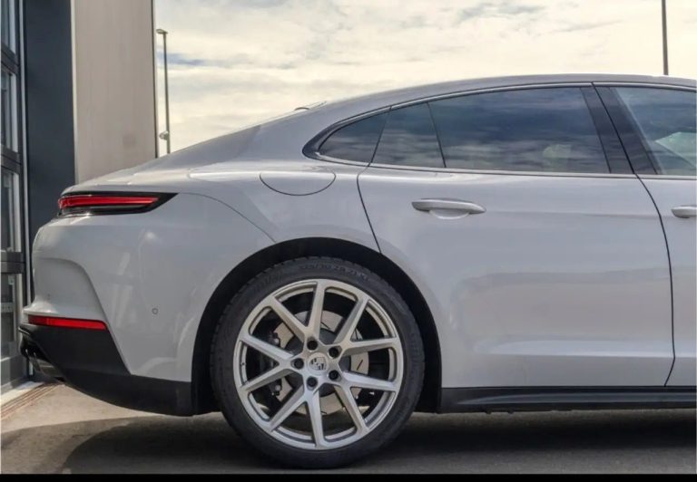 Porsche Panamera 4 E-Hybrid - photo 12