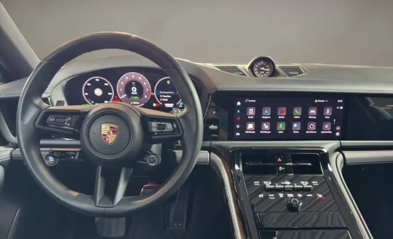 Porsche Panamera 4 E-Hybrid - photo 13