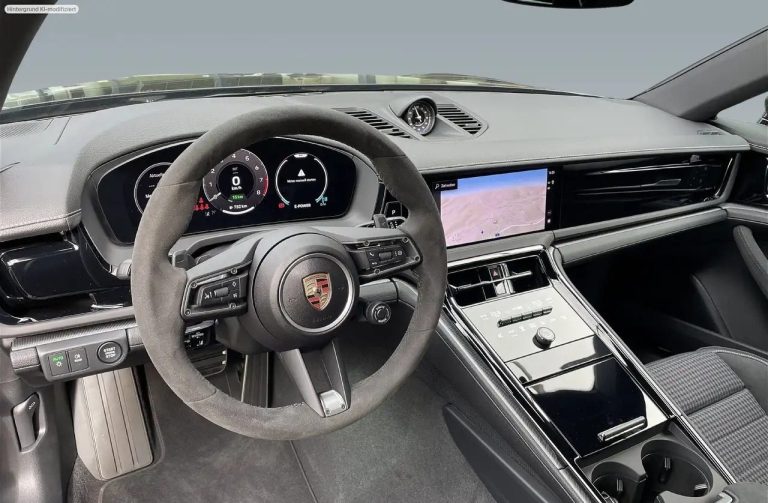 Porsche Panamera 4 E-Hybrid - photo 14