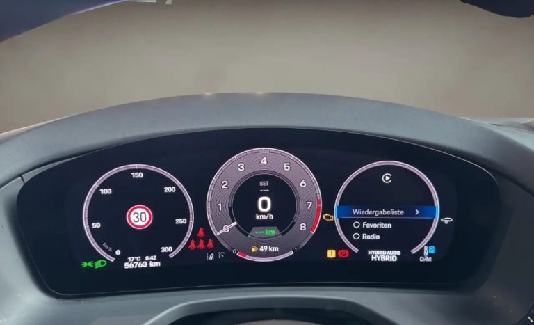 Porsche Panamera 4 E-Hybrid - photo 15