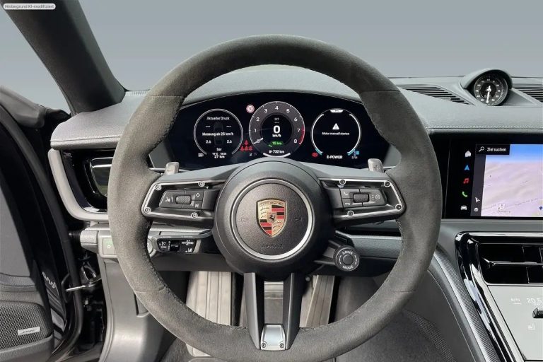 Porsche Panamera 4 E-Hybrid - photo 16