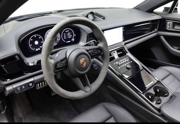 Porsche Panamera 4S E-Hybrid - photo 8
