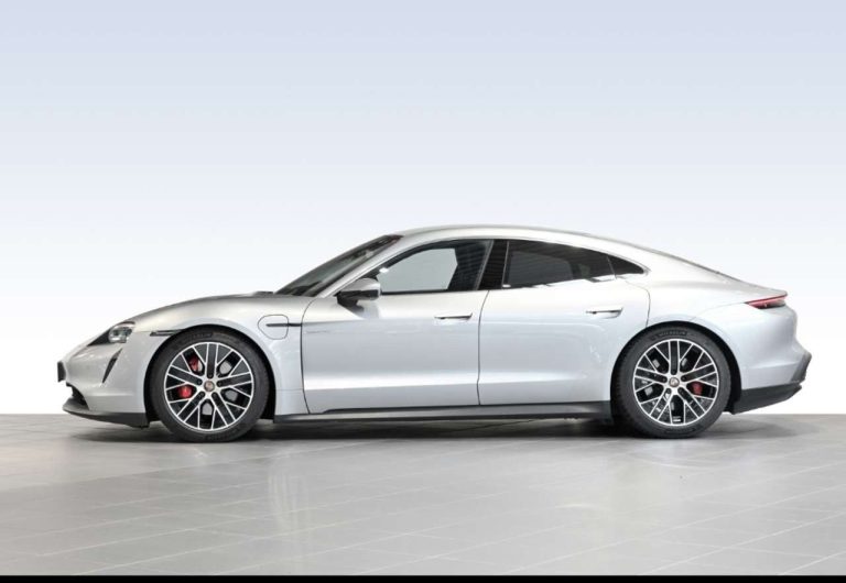 Porsche Taycan 4S - photo 4