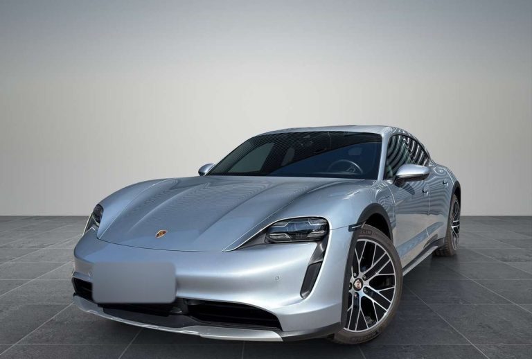 Porsche Taycan 4 Cross Turismo