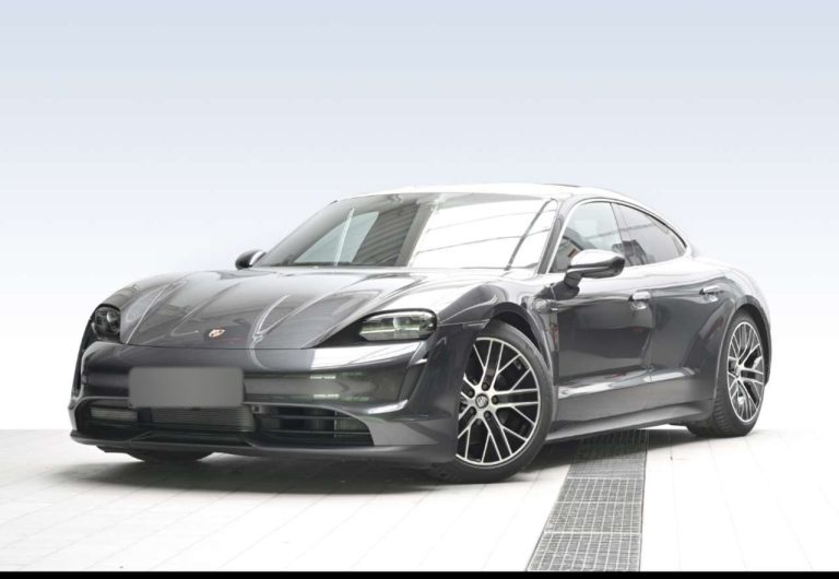 Porsche Taycan 4S