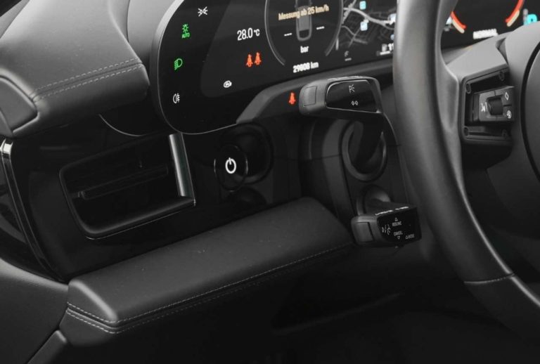 Porsche Taycan 4 Cross Turismo - photo 13