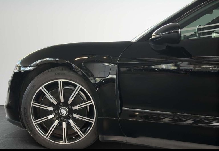 Porsche Taycan Performance Battery Plus - photo 15
