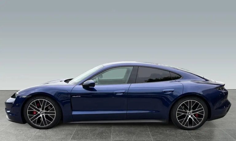 Porsche Taycan 4S - photo 2