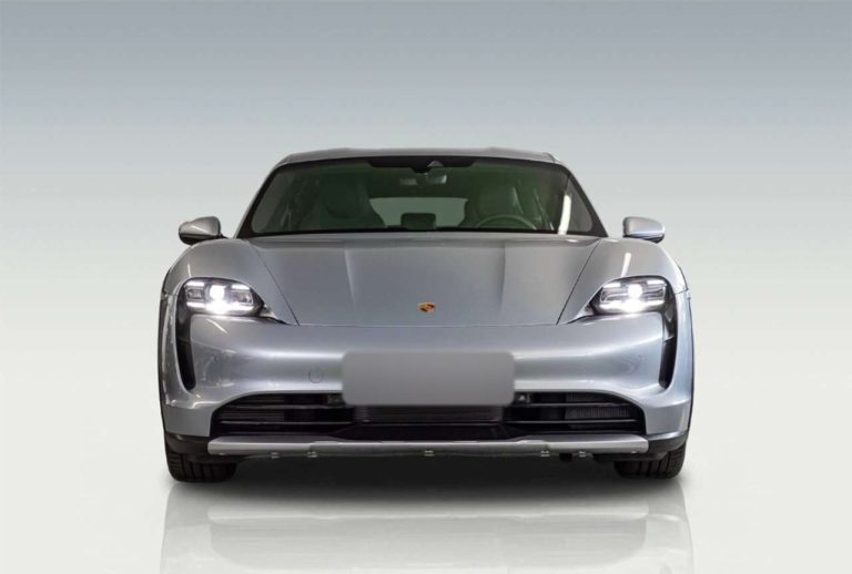 Porsche Taycan 4 Cross Turismo - photo 4