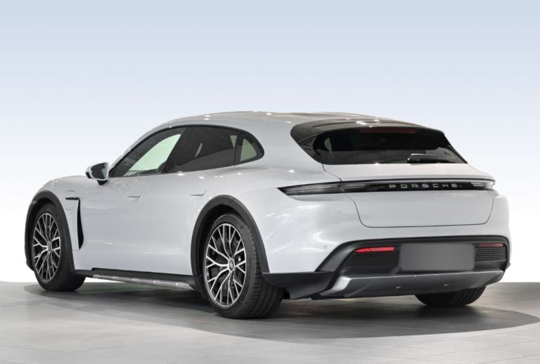 Porsche Taycan 4 Cross Turismo - photo 4