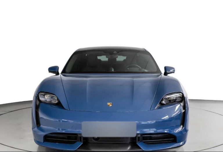 Porsche Taycan Turbo - photo 4