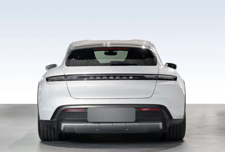 Porsche Taycan 4 Cross Turismo - photo 5