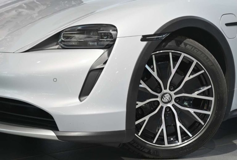 Porsche Taycan 4 Cross Turismo - photo 6