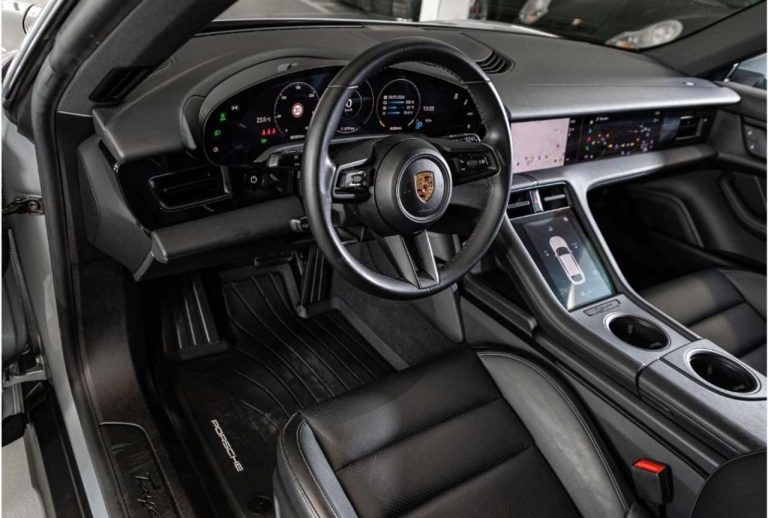 Porsche Taycan 4 Cross Turismo - photo 7
