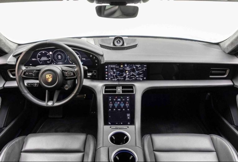 Porsche Taycan Turbo - photo 8