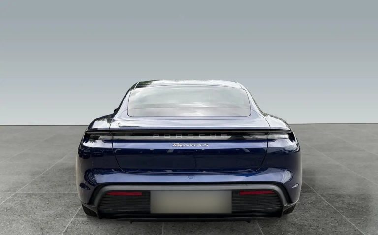 Porsche Taycan 4S - photo 8