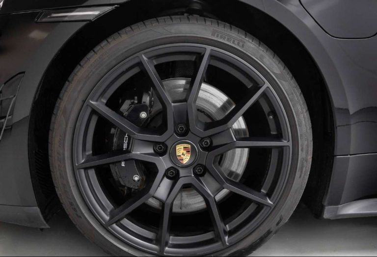 Porsche Taycan GTS Sport Turismo - photo 9