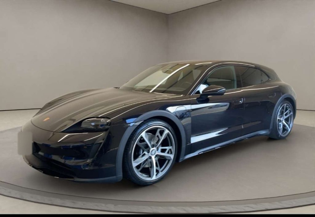 Porsche Taycan 4S Cross Turismo
