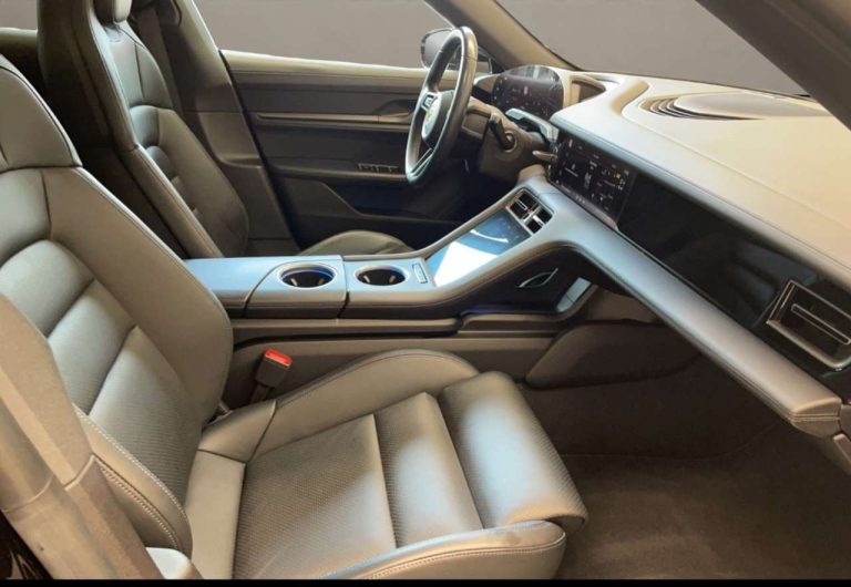 Porsche Taycan 4S Cross Turismo - photo 12