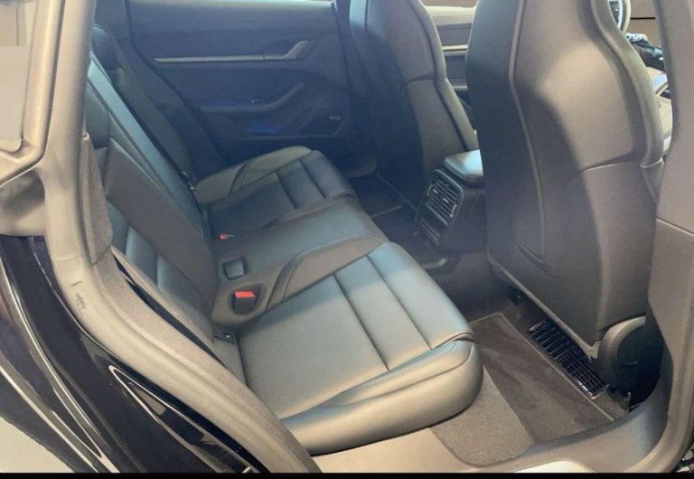 Porsche Taycan 4S Cross Turismo - photo 13