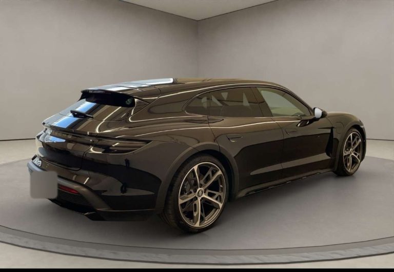 Porsche Taycan 4S Cross Turismo - photo 5