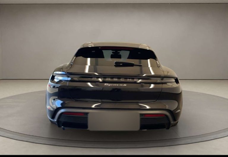 Porsche Taycan 4S Cross Turismo - photo 6