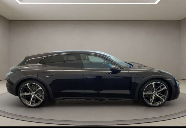 Porsche Taycan 4S Cross Turismo - photo 7