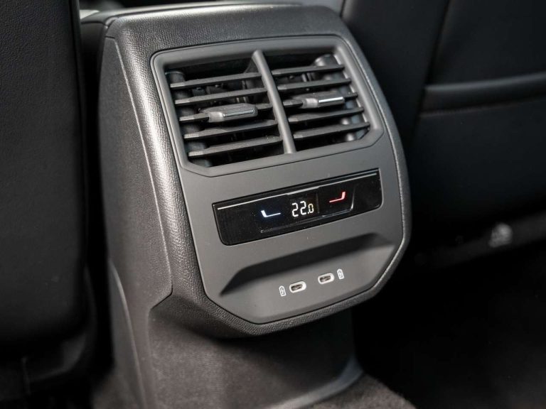 Seat Leon 1.5 eTSI DSG FR - photo 11