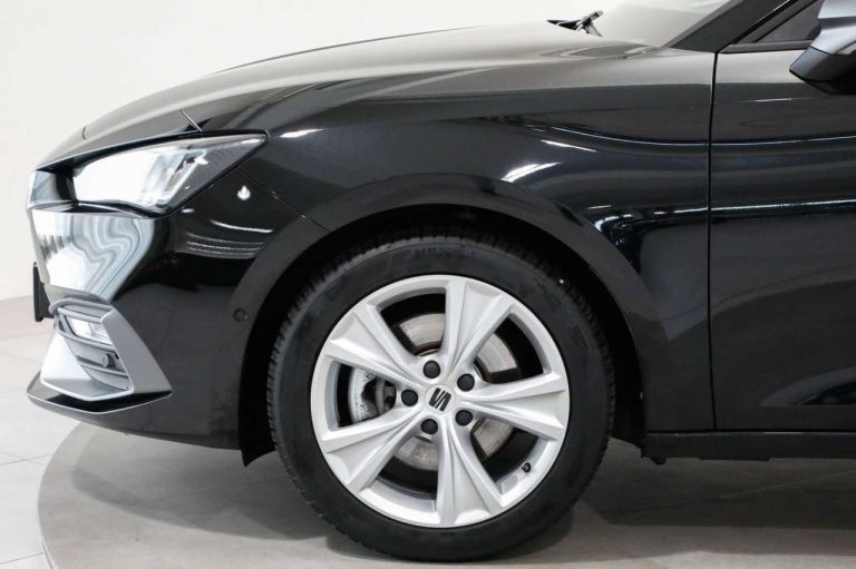 Seat Leon Sportstourer 2.0 TDI DSG FR - photo 13