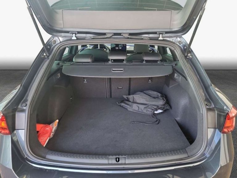 Seat Leon Sportstourer 1.5 e-Hybrid DSG FR - photo 17