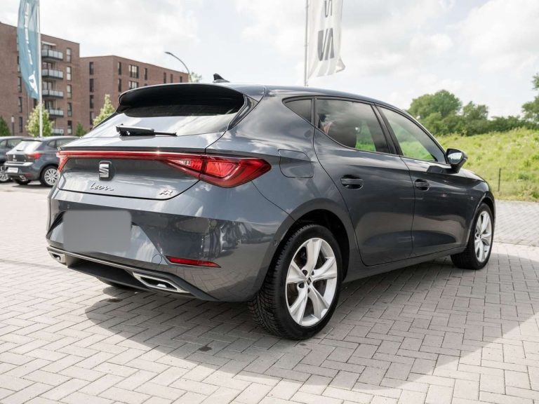 Seat Leon 1.5 eTSI DSG FR - photo 2