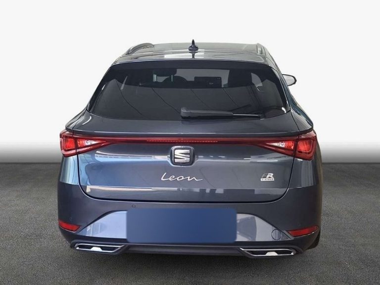 Seat Leon Sportstourer 1.5 e-Hybrid DSG FR - photo 2
