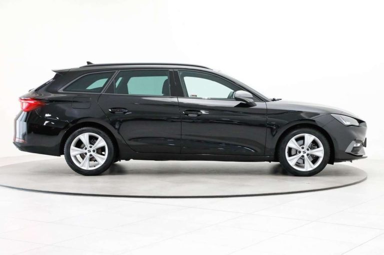 Seat Leon Sportstourer 2.0 TDI DSG FR - photo 3