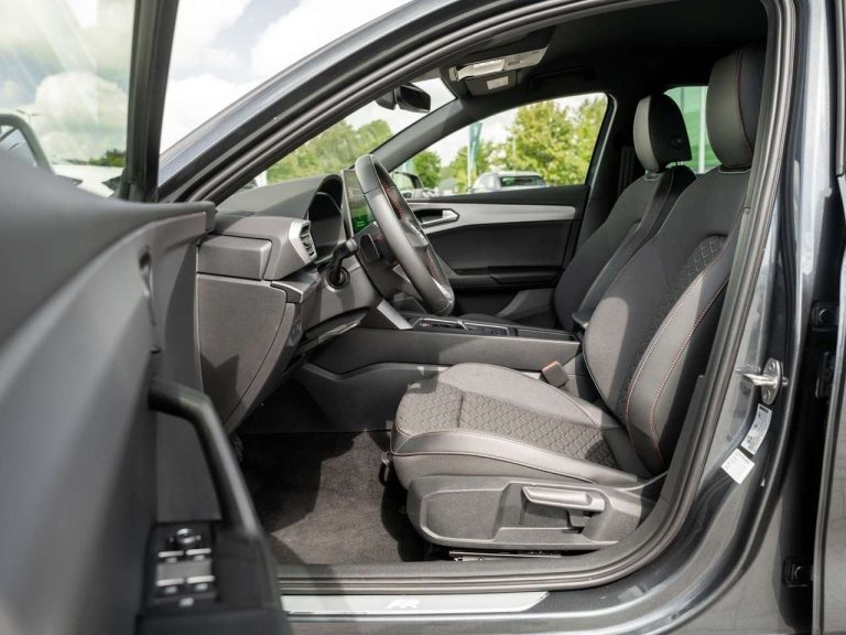 Seat Leon 1.5 eTSI DSG FR - photo 4