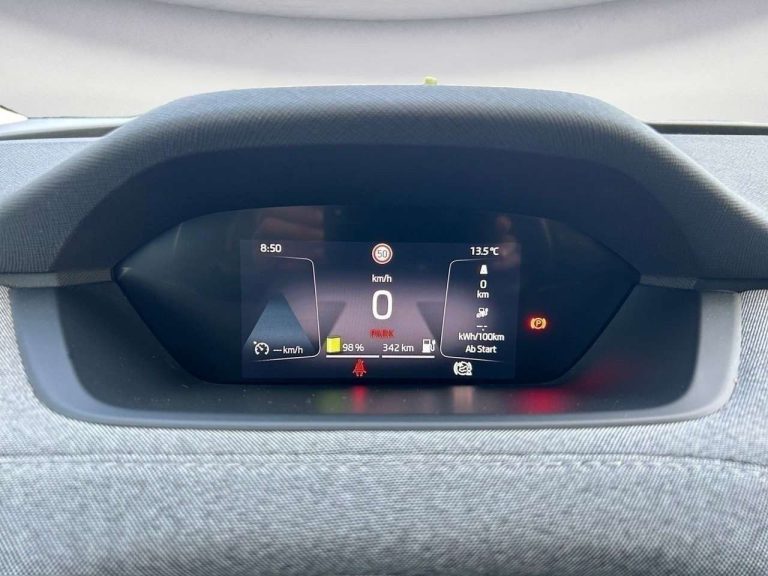 Skoda Enyaq 50 - photo 9