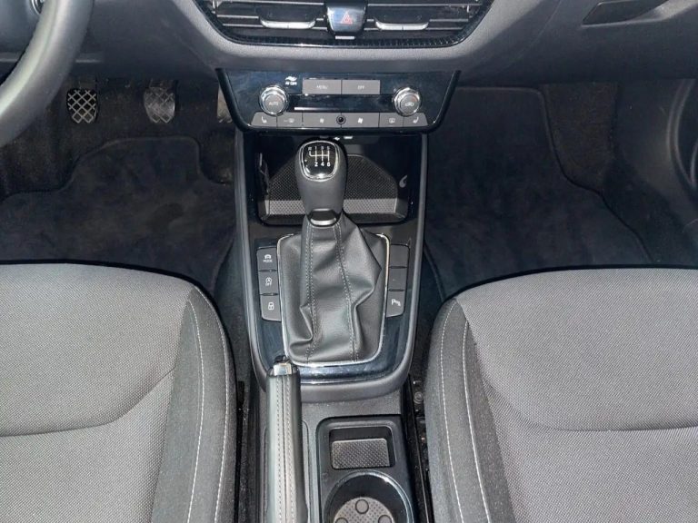 Skoda Fabia 1.0 TSI Tour - photo 13