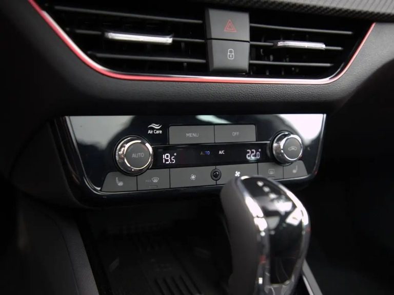 Skoda Kamiq Monte Carlo 1.0 TSI - photo 15