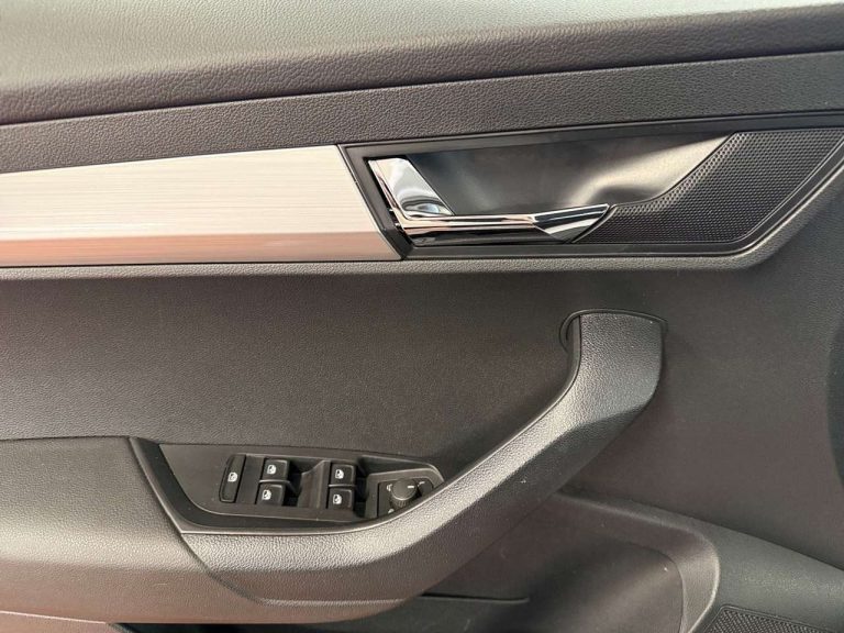 Skoda Karoq 2.0 TDI DSG 4×4 Ambition - photo 10