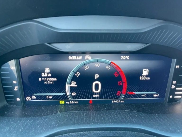 Skoda Karoq 2.0 TDI DSG Tour 4×4 - photo 11