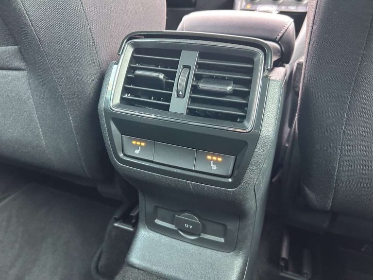 Skoda Karoq Tour 2.0 TDI 4×4 DSG - photo 9