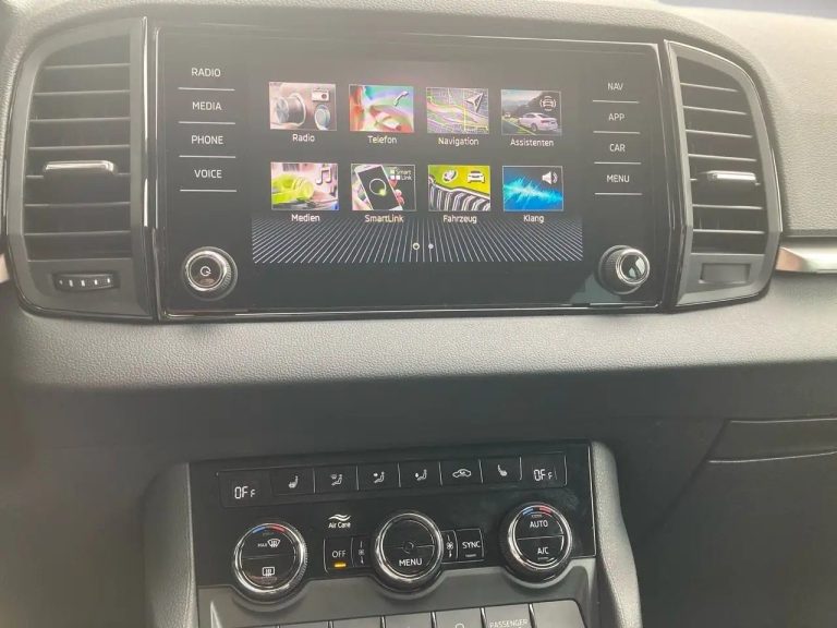 Skoda Karoq Selection 2.0 TDI DSG - photo 12