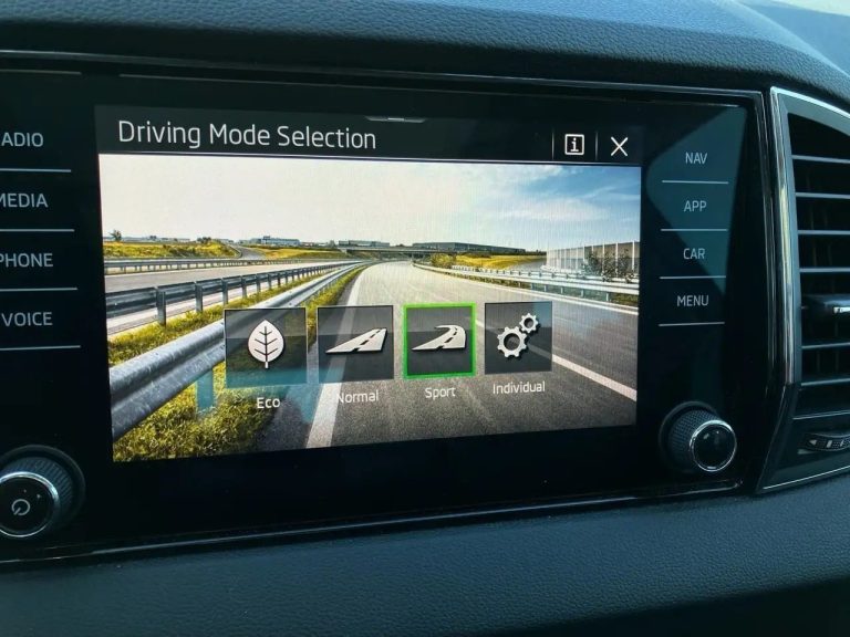Skoda Karoq 1.5 TSI DSG Selection - photo 15