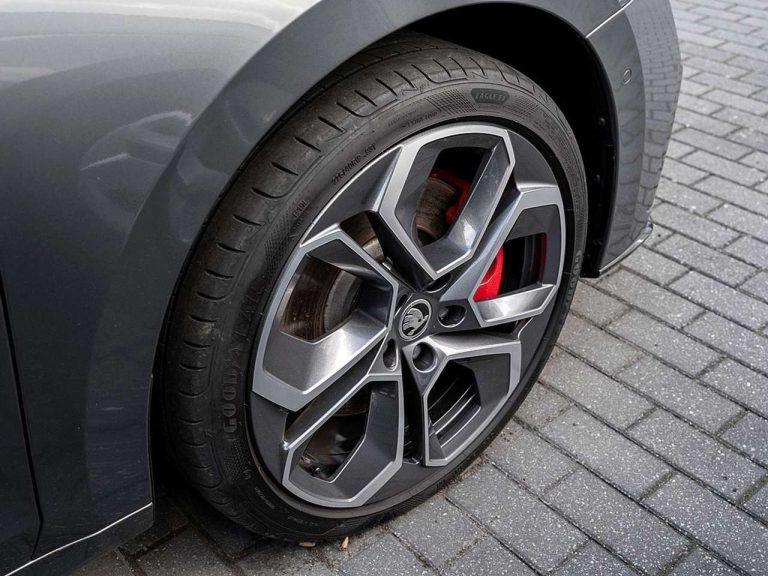 Skoda Octavia RS 1.4 TSI iV - photo 3