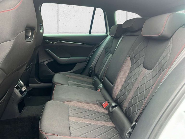 Skoda Octavia Combi RS 1.4 TSI iV - photo 14