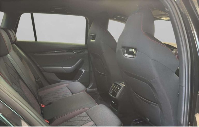 Skoda Octavia Combi RS 1.4 TSI iV - photo 16